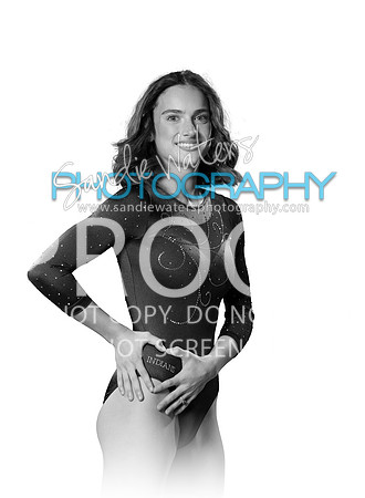 FOOSNESS-120-BW